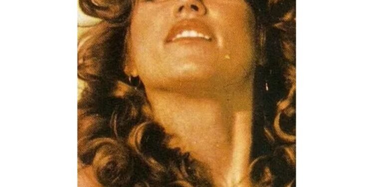 Quem foi Lia Hollywood, ex-chacrete que morreu após ataque de pitbull