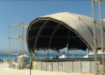 Réveillon em Cabo Frio tem retomada da queima de fogos