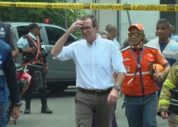 Paes descartou risco de desabastecimento após incêndio na Ceasa e crítica forma de armazenamento nas caixas