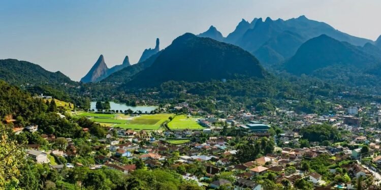 Nova taxa de turismo de R$ 20 começa a valer em Teresópolis Nova taxa de turismo de R$ 20 começa a valer em Teresópolis