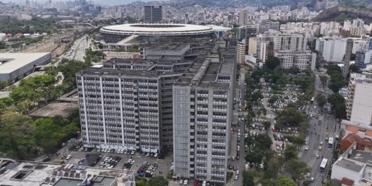 Uerj comemora 75 anos com eventos gratuitos e trajetória marcada pelo pioneirismo