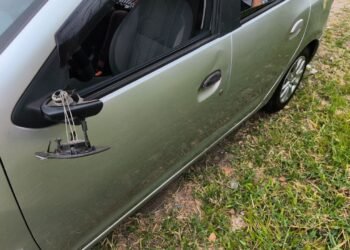 Ciclista fica ferido após bater em carro na Via Dutra, em Barra Mansa
