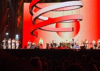 Gilberto Gil canta com Ivete Sangalo e Carlinhos Brown em Salvador