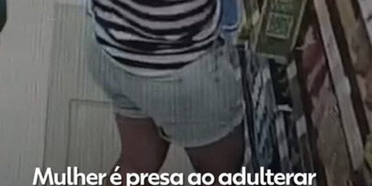 Mulher é presa em supermercado ao tentar pagar produtos caros com código de barras de R$ 1,99