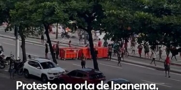 Protesto na Av. Vieira Souto tem confusão; VÍDEO