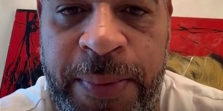 Polícia vai ouvir mulher que recebeu quase R$ 16 mil da mãe de Adriano