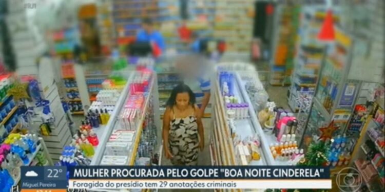 Polícia do RJ procura foragida do regime semiaberto suspeita de aplicar ‘Boa Noite, Cinderela’ sete vezes Polícia do RJ procura foragida do regime semiaberto suspeita de aplicar ‘Boa Noite, Cinderela’ sete vezes