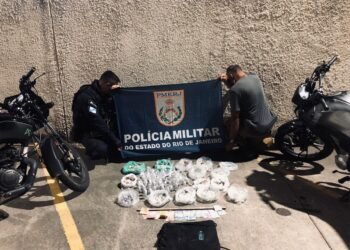 Operação da PM fecha baile funk ilegal e prende três suspeitos em Petrópolis