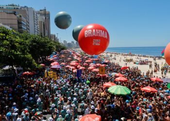 Carnaval de Rua tem abertura neste sábado; veja agenda dos blocos