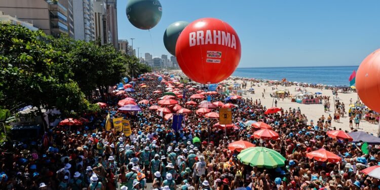 Carnaval de Rua tem abertura neste sábado; veja agenda dos blocos