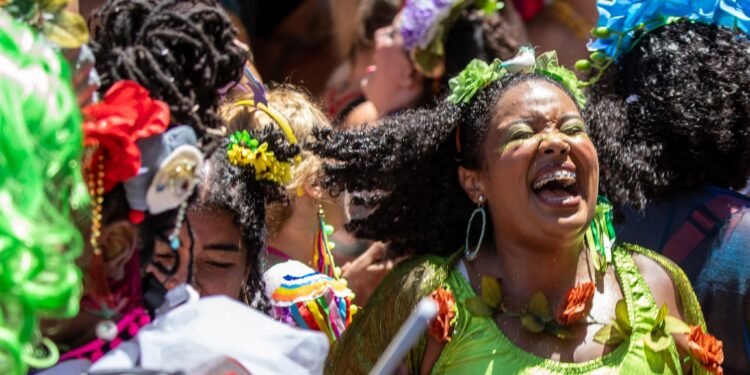 Calendário oficial do carnaval de rua do Rio começa neste sábado