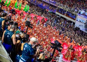 Quando é o Carnaval 2026? Rio repete 3 noites de desfiles no Sambódromo; confira os dados