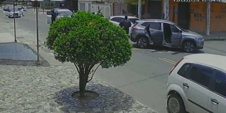 Pelo menos oito homens com fuzis executaram miliciano Jiraya em Nova Iguaçu