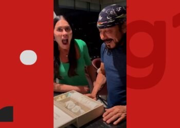 Bell Marques fica emocionado ao descobrir o que estará avô; VÍDEO