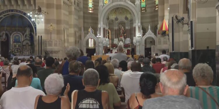 Bênção dos Capuchinhos atrai fidelidade na Tijuca, com missas
