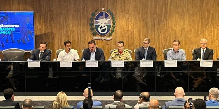 Camarotes com mais de 200m² da Sapucaí deverão ter brigada de incêndio