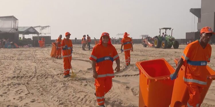 Comlurb coleta 1.250 toneladas de resíduos no réveillon 2026; 625 toneladas só em Copacabana