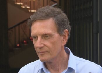 Deputado acusa Marcelo Crivella e mais 10 de improbidade administrativa