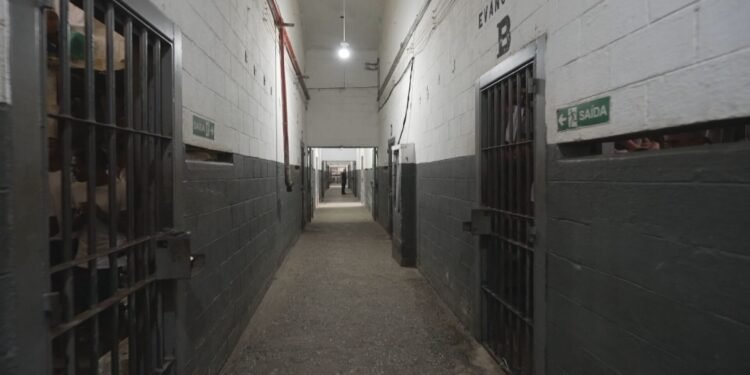 Mais de 250 presos não retornaram para o presídio após saidinha de Natal, diz Seap Mais de 250 presos não retornaram para o presídio após saidinha de Natal, diz Seap