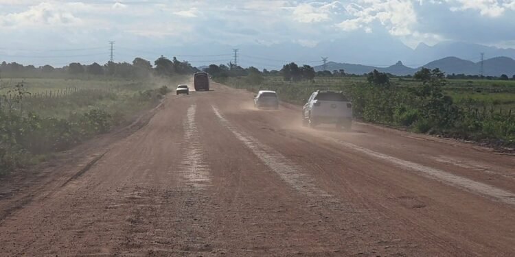 Obras na Estrada dos Ceramistas, em Campos, têm novo atraso e só devem terminar em 2026