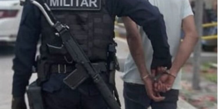 Foragido da Justiça por roubo de cargas presas em São Pedro da Aldeia