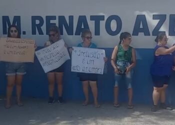 Escola de Cabo Frio suspende regra e garante alunos em 2026