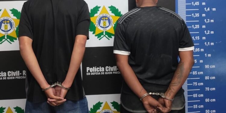 Dois homens são presos após carro suspeito ser monitorado por câmeras em Campos