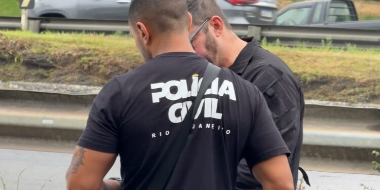 Ação apreende materiais patrimônio público furtados ferro-velho Maricá