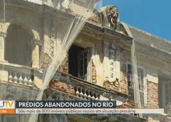 800 imóveis estão abandonados no Rio, aponta levantamento; lei autoriza prefeitura a intervir em casos de risco estrutural 800 imóveis estão abandonados no Rio, aponta levantamento; lei autoriza prefeitura a intervir em casos de risco estrutural