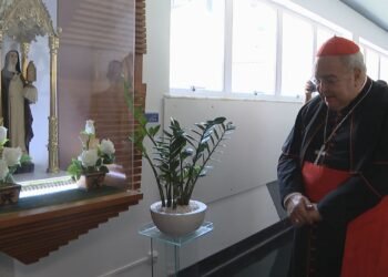 Arcebispo Dom Oroni Tempesta percorre Cristo Redentor e outros locais do Rio com a imagem de São Sebastião