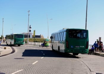 Tarifa de ônibus Salvador sofre aumento e passa a custar R$ 5,90