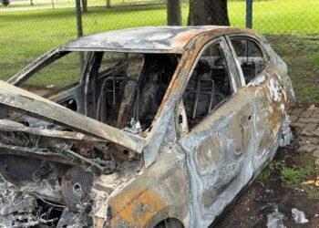 Corpo é encontrado dentro de carro carbonizado em Resende