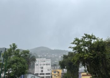 Chuvas em Petrópolis: Defesa Civil registra seis ocorrências nesta terça-feira