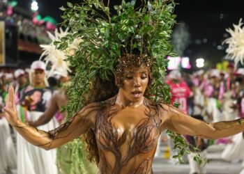 Mangueira 2026: veja o enredo e cante o samba