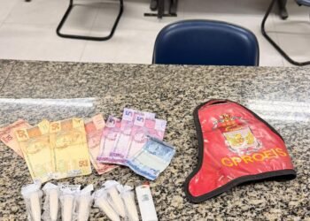 Tráfico de drogas em Iguaba Grande: dois homens presos pelo CPROEIS