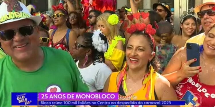 Monobloco abre o último dia de carnaval de rua no Rio; veja os horários dos 17 desfiles de domingo