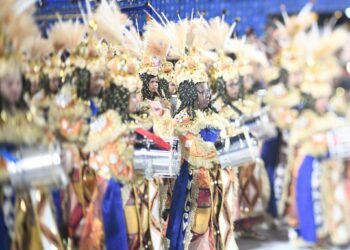 ‘Soberana’, ‘Tabajara’, ‘Furiosa’, ‘Swingueira’… conheça os apelidos das baterias das escolas do Grupo Especial do Rio ‘Soberana’, ‘Tabajara’, ‘Furiosa’, ‘Swingueira’… conheça os apelidos das baterias das escolas do Grupo Especial do Rio