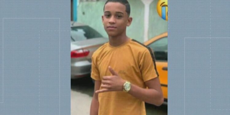 PMs são absolvidos por morte de adolescente de 13 anos na Cidade de Deus PMs são absolvidos por morte de adolescente de 13 anos na Cidade de Deus