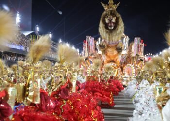 Quais escolas tiraram mais notas 10? Veja o desempenho na apuração do carnaval do Rio de Janeiro