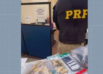 Homem armado com fuzil morre após bater moto na Ponte Rio-Niterói