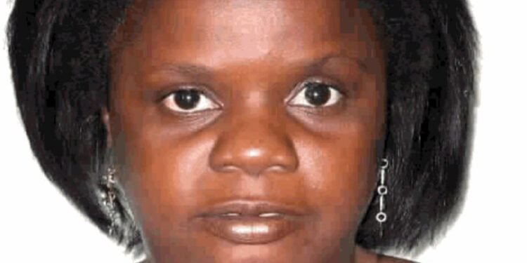 Mulher é encontrada morta dentro de casa; polícia investiga feminicídio em Petrópolis