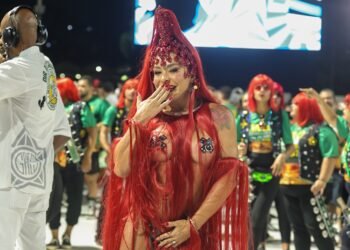 Fabíola Andrade de tapa-sexo, Evelyn Bastos de indígena e Mileide Mihaide de jardim: veja os looks das rainhas no 1º ensaio técnico