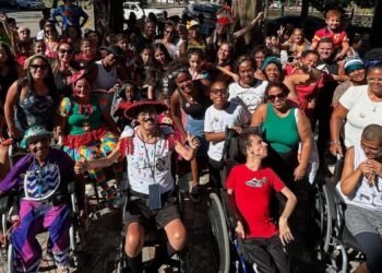 Bloquinho do INCluir promove carnaval inclusivo em Petrópolis