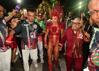 Virginia reage a novo caso de racismo contra Vini Jr: ‘Estou com ele em todo momento’