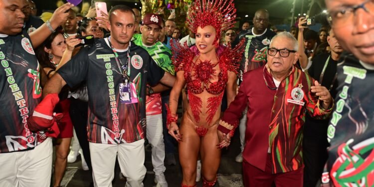 Virginia reage a novo caso de racismo contra Vini Jr: ‘Estou com ele em todo momento’