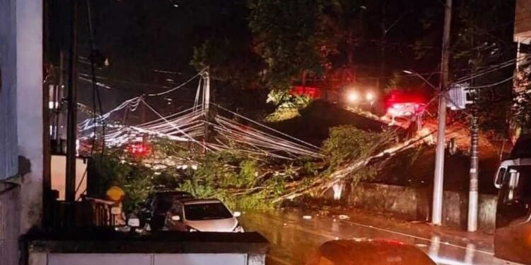 Chuva causa transtornos em Piraí
