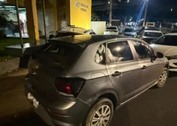 Carro e arma são apreendidos após troca de tiros em Barra Mansa