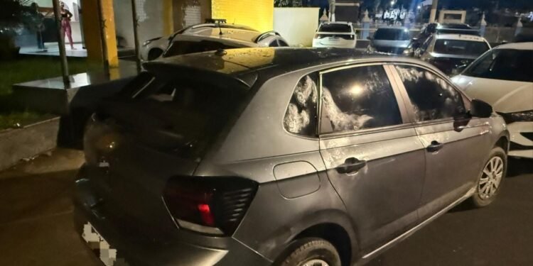 Carro e arma são apreendidos após troca de tiros em Barra Mansa