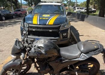 Homem é detido com moto clonada em Resende