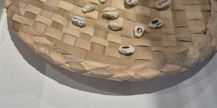 Quinze anos após a redescoberta do Cais do Valongo, arqueólogos ainda analisam centenas de milhares de objetos encontrados na região